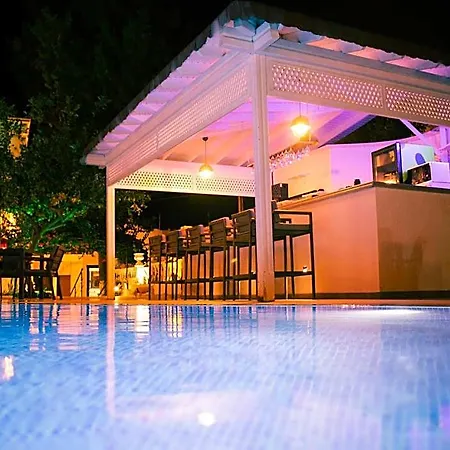 Derin Bodrum 2* 검벳